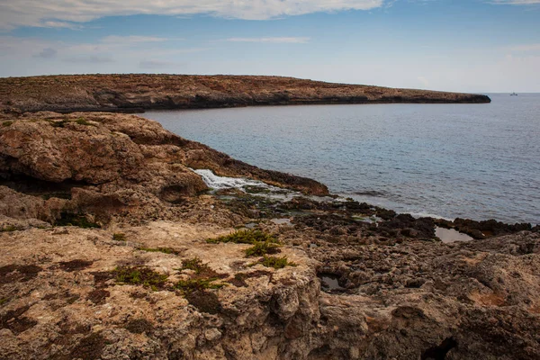Pohled na pobřeží Lampedusa — Stock fotografie