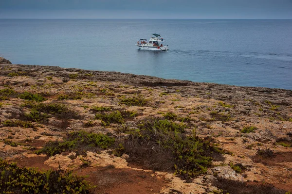 Lampedusa Itálie Srpen Pohled Pobřeží Lampedusa Ostrov Sicilské Uprostřed Středozemního — Stock fotografie