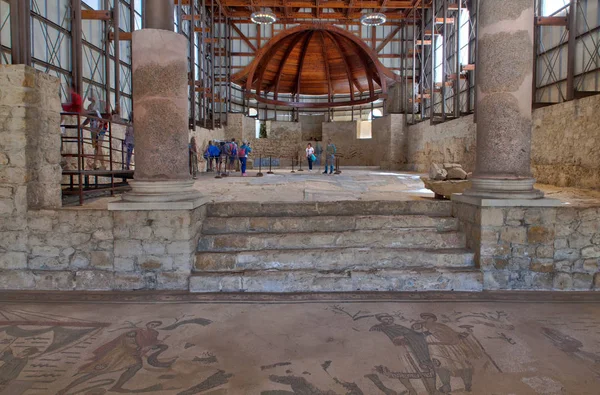 Uitzicht op de basiliek in de Villa Romana del Casale, grote en — Stockfoto