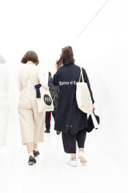 Ryoji Ikeda tarafından spektrum iii başlıklı kurulum, maruz 