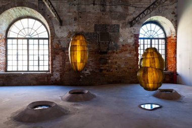 Anicka Yi tarafından Kurulum, Makine Biologizing başlıklı (tenta