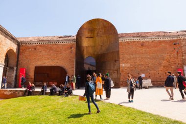 58 sırasında Arsenale de İtalyan pavyonu girişi