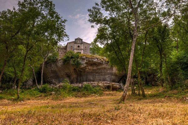 Kostel svatého Petra na vrcholu — Stock fotografie