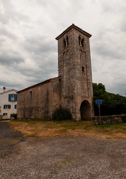 Kostel svatého Eliase v Bale-Valle v Istrii. Chorvatsko — Stock fotografie