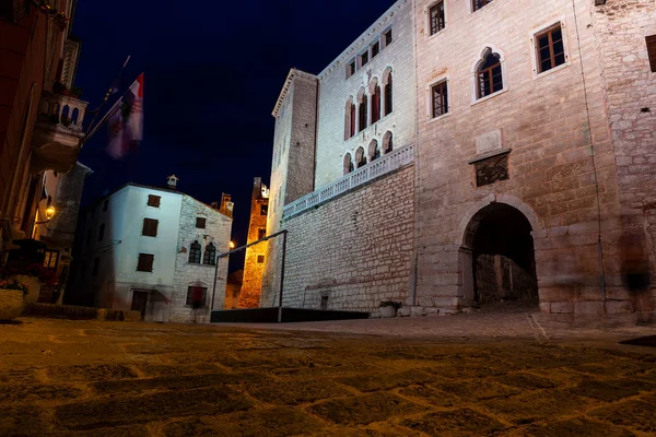 Der soardo bembo palast in valle bale, istrien — Stockfoto