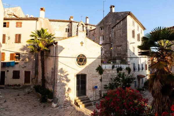 Kostel sv. Heleny v Bale-Valle, Istria. Chorvatsko — Stock fotografie