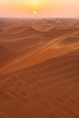 Günbatımı, çöl, Al Khatim, Emirates Abu Dabi'de dışında