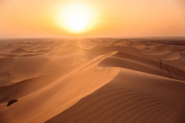 Pôr Sol Deserto Khatim Fora Abu Dhabi Nos Emirados — Fotografia de Stock