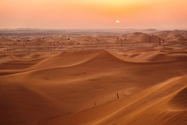 Tramonto Nel Deserto Khatim Fuori Abu Dhabi Negli Emirati — Foto Stock