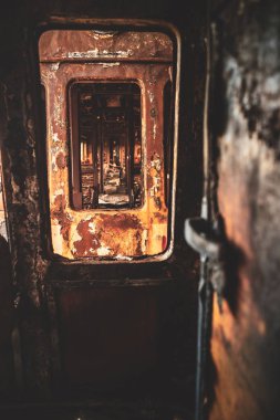 Manduria-Italya/Aralık 2017: terkedilmiş Tren