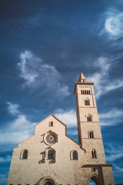 Trani-Italya/Ocak 2018: güzel balıkçıların yaşam