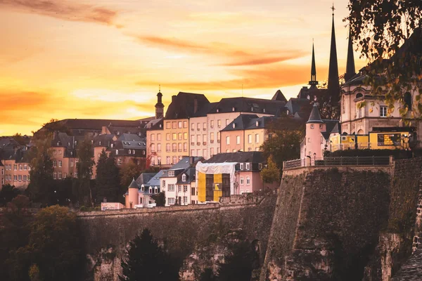 Chemine de la Corniche Luxemburg városban — Stock Fotó