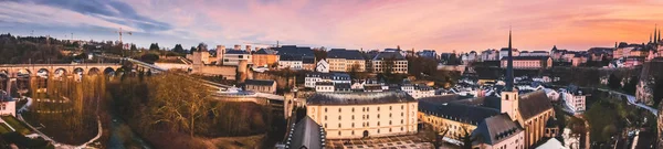 Underbar utsikt över Luxemburgs gamla stad — Stockfoto