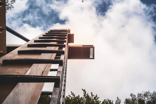 Современный панорамный лифт в Пфаффентале — стоковое фото