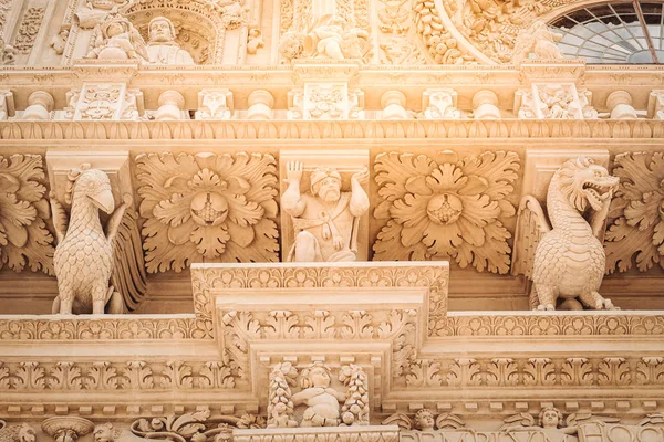 LECCE, ITALY /  SEPTEMBER 2019: The facade of the Basilica of Sa — Stock Photo, Image