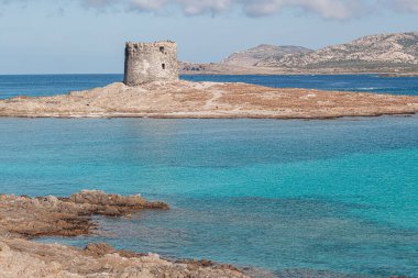 Stintino, Sardinya / Ekim 2019: Muhteşem B plajı manzarası