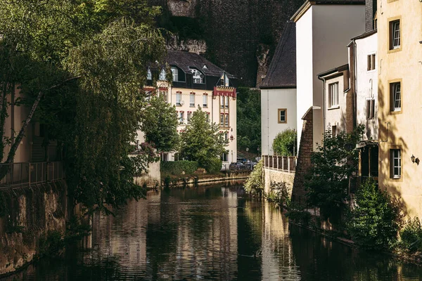 Rivière Alzette Traversant Vieille Ville Historique Luxembourg Appelée Grund — Photo