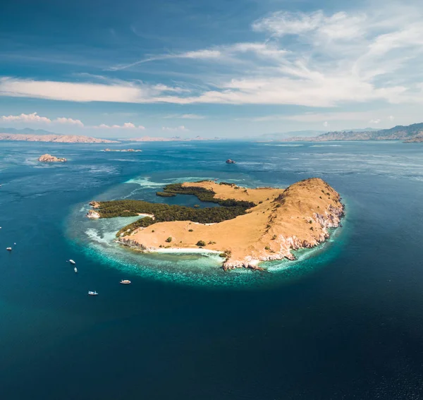 Lone standing island. Aerial drone shot. Indonesia — Stock Photo, Image