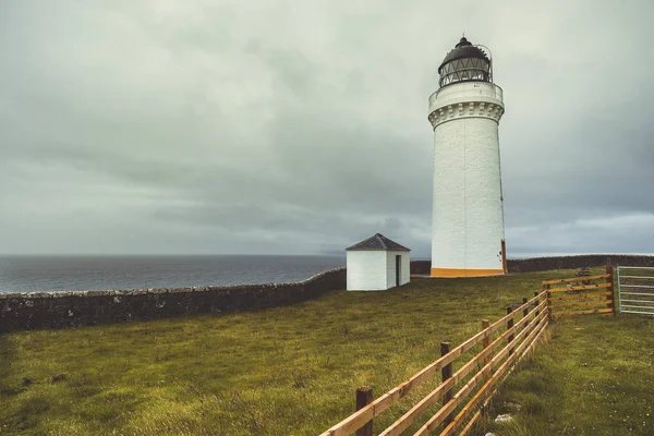 クローズ アップ白キャンベルタウン灯台。アイルランド. — ストック写真