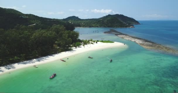 Tropikalna laguna Plaża Widok z lotu ptaka. Egzotyczna wyspa Krajobraz Ocean Piaszczysta Wybrzeże Krajobraz Przyrody — Wideo stockowe