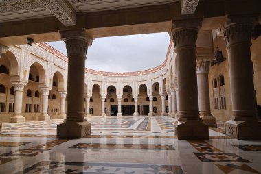 Yemen Sanaa başkenti ünlü Al-sarı Cami avlusu