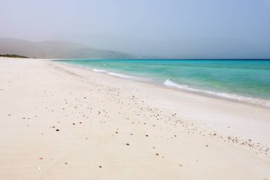Socotra 'daki güzel Ras Shuab plajı, 2008' den beri biyolojik çeşitliliği için Unesco 'nun dünya mirası. Yemen 