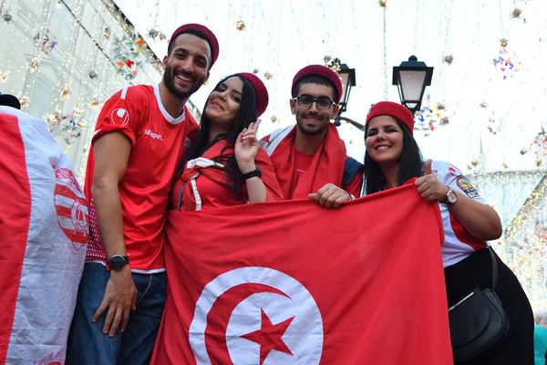 Moscú Rusia Junio 2018 Abanicos Tunecinos Con Bandera Nacional Calle — Foto de Stock