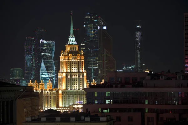 Moskva Ryssland Juni 2018 Moskva Natt Skyline Stalinistisk Skyskrapa Bakgrunden — Stockfoto