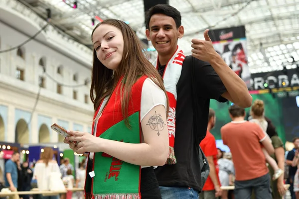 Moskau Russland Juni 2018 Fußballfans Aus Mexiko Auf Der Ilyinka — Stockfoto