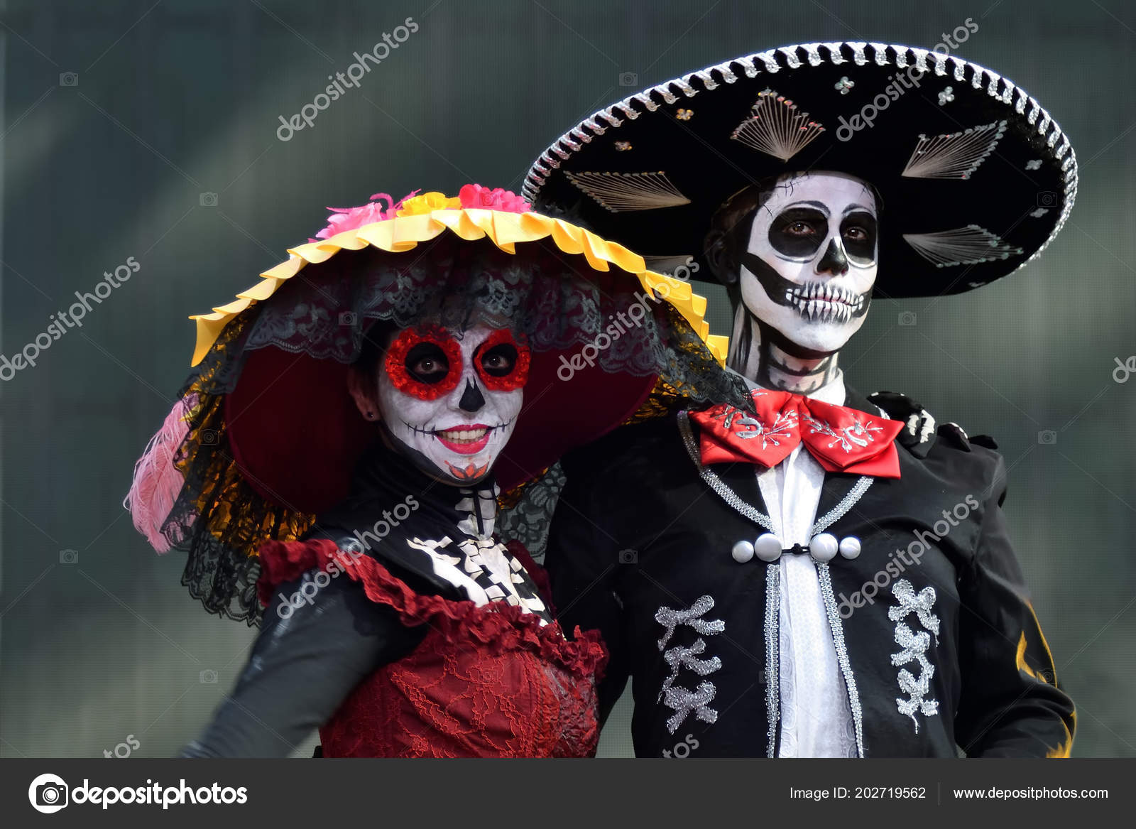 Vestido de catrina fotos de stock, imágenes de Vestido de catrina sin royalties | Depositphotos Vestido de catrina fotos de stock, imágenes de Vestido de catrina sin royalties | Depositphotos