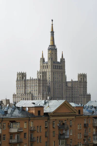 모스크바 스카이 사역의 러시아 Stalinist 마천루 러시아의 — 스톡 사진
