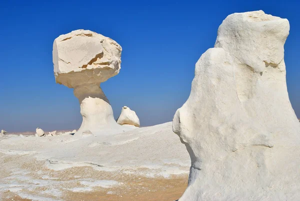 Красивые Абстрактные Природные Скалы Скульптуры Курица Гриб Закате Западной Белой — стоковое фото