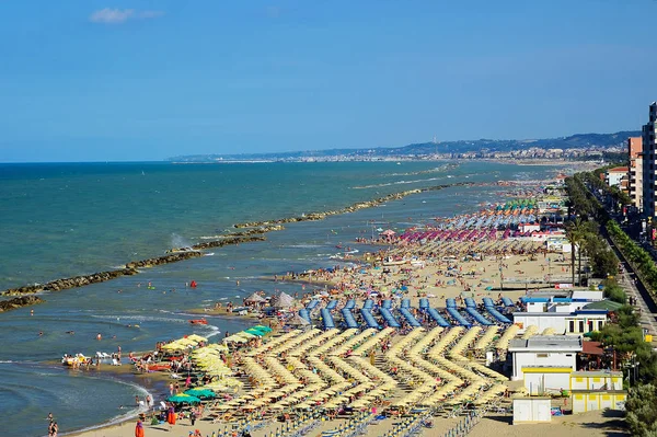 Abruzzo 이태리에서에서 아드리아 해안선에 — 스톡 사진