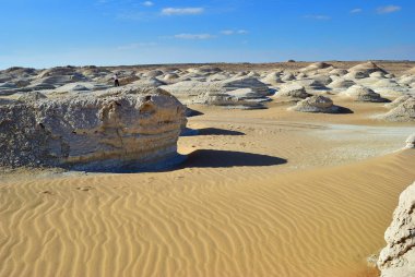 Güzel çöl manzara. Western beyaz çöl, Sahara. Mısır. Afrika. El - Khiyam. Çadır Vadisi
