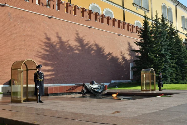 Moskva Russland Oktober 2018 Tomb Unknown Soldier Kreml Wall Den – stockfoto