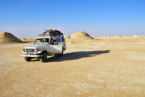 Sahara Egypt Prosince 2008 Terénní Auto Poušti Údolí Stan Extrémní — Stock fotografie