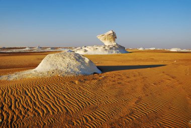 Güzel soyut doğası kaya oluşumları Western beyaz batımında, Sahara çöl. Mısır