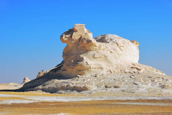 Красивые Абстрактные Природные Скалы Верблюжья Скульптура Западной Белой Пустыне Восходе — стоковое фото