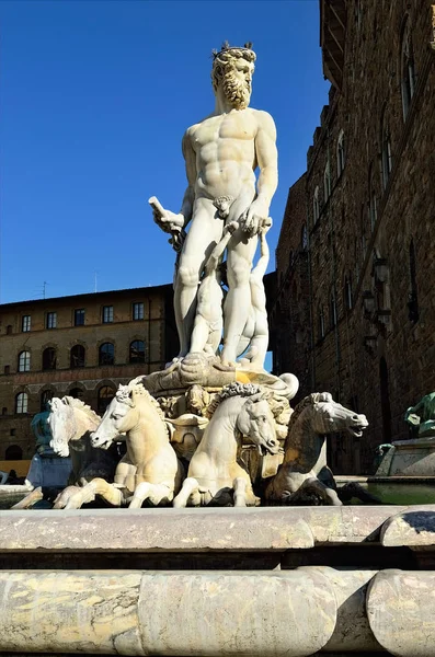 Florence. de fontein van Neptunus — Stockfoto