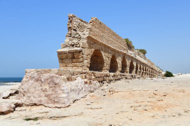 Roma su kemeri Caesarea Maritima Israil