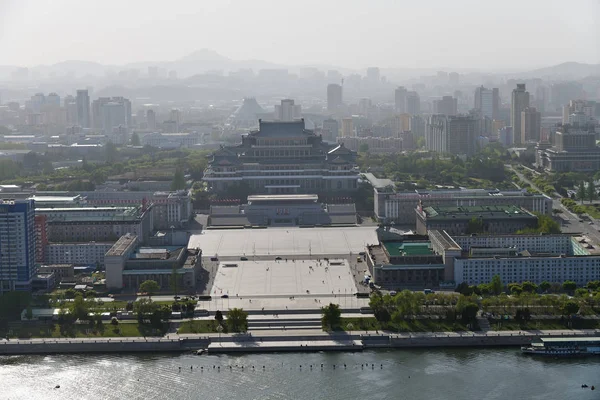 Пхеньян, Северная Корея. Площадь Ким Ир Сена — стоковое фото