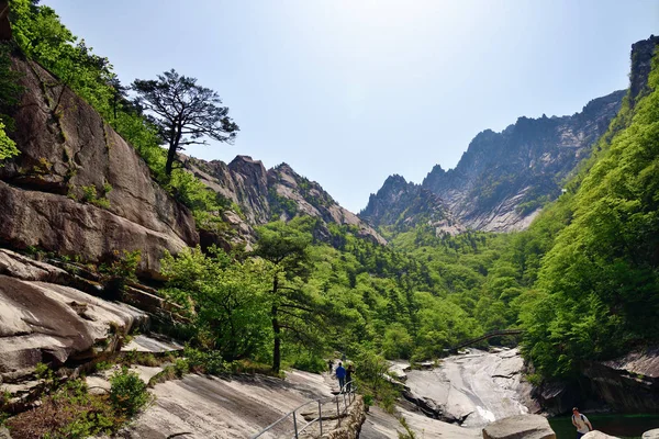 Noord-Korea. Diamond Mountains. Mt. Kumgang — Stockfoto