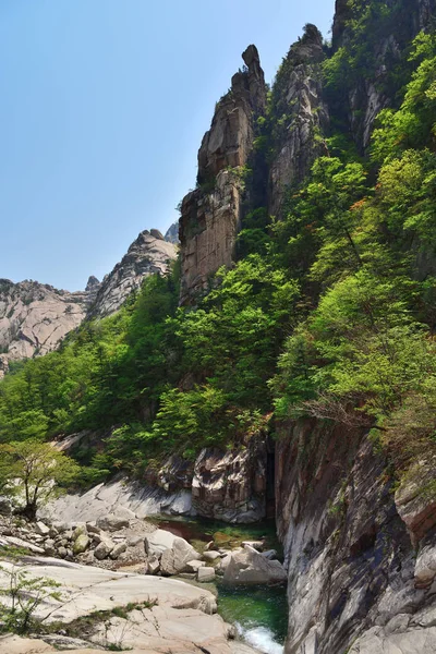 Noord-Korea. Diamond Mountains. Mt. Kumgang — Stockfoto