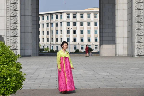 Pchjongjang, Severní Korea. Dívky — Stock fotografie