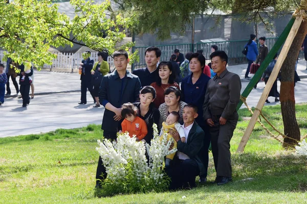 Pyongyang, Coreia do Norte. Pessoas — Fotografia de Stock