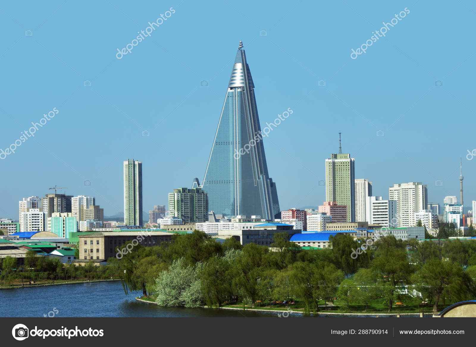 五夜惊魂】龙裔艺术馆（剧情向）随意截图——北部唤风秘径探索（3） - 天际SE重制版- GameMale最新游戏MOD资源交流论坛！, image size:1600x1167