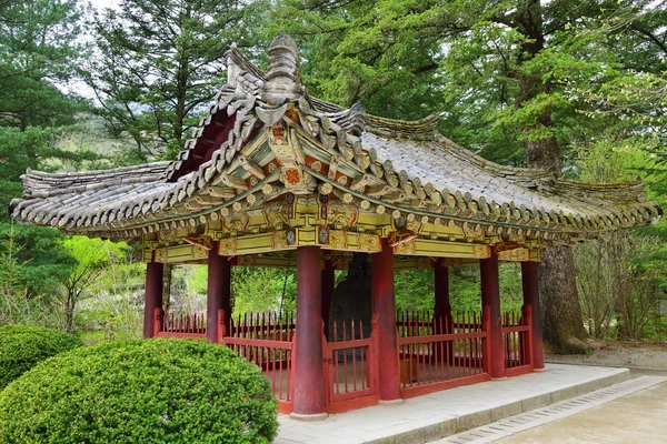 Buddhistklostret Bohen i Nord Korea — Stockfoto