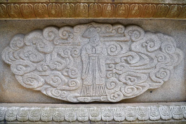 North Korea. Tomb of King Wanggon, bas-relief — Stock Photo, Image