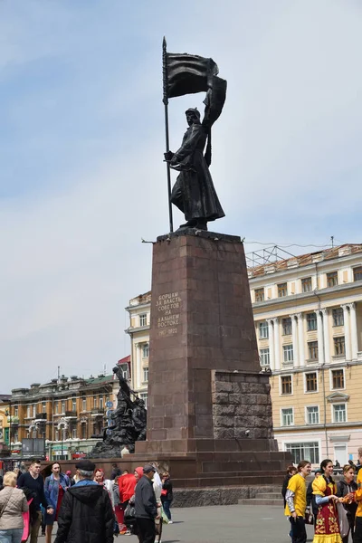 Wladiwostok, russland. das Denkmal auf dem Platz der Kämpfer für — Stockfoto