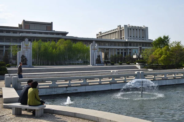 Художественный театр Мансудэ, Пхеньян, Северная Корея — стоковое фото